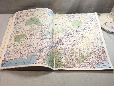 568374