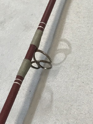 569130