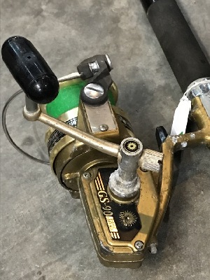 569256