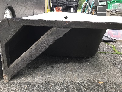 569321