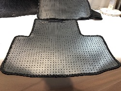 566782