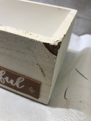 566822