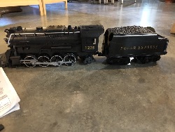 566882
