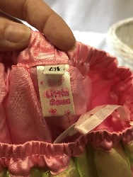566888