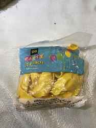 566907