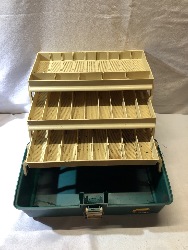 567157