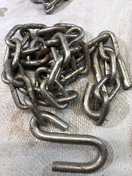 567529