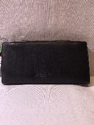 567605