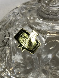 567621