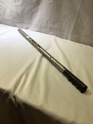 567658