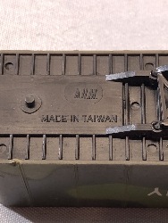 567709