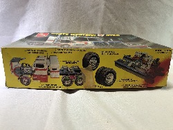 567743