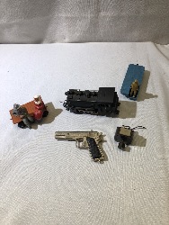 567764