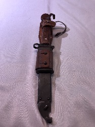 568020