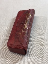568399