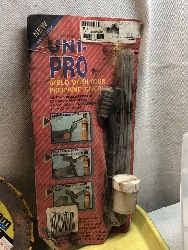 568413