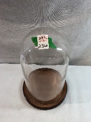 568499