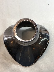568526