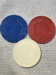 568576