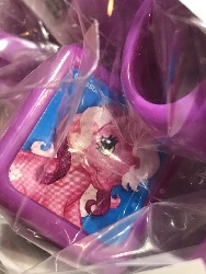 568650
