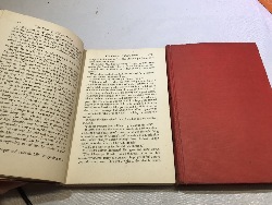 568689