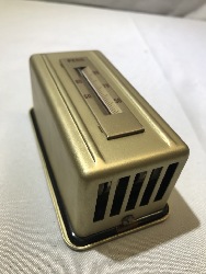 568699