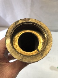 568714