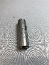 568761