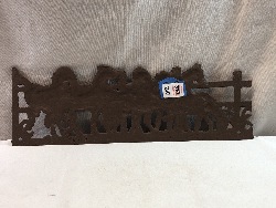 568867