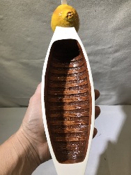 568914