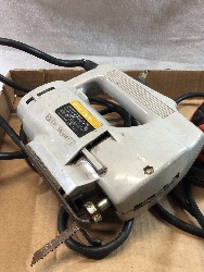569011