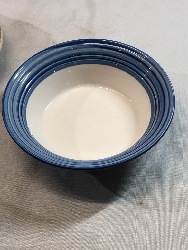 569041