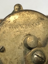 569057