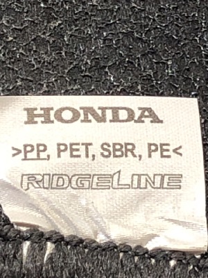 569727