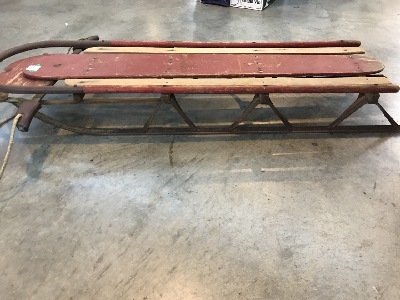 569742