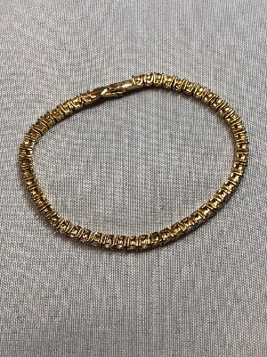 570306