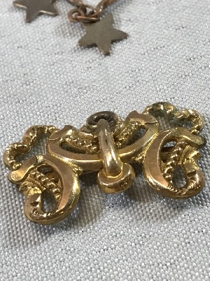 570667