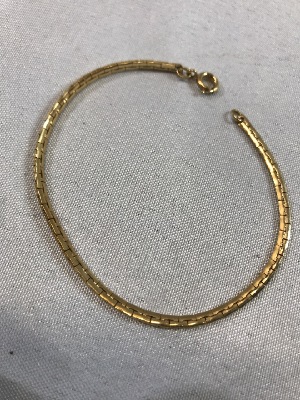 570674