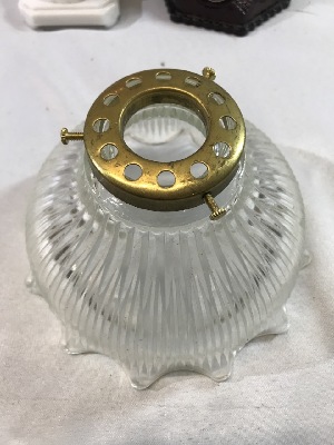 570735