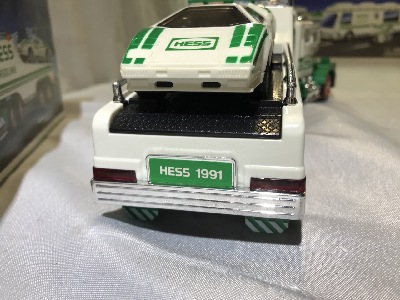 570890