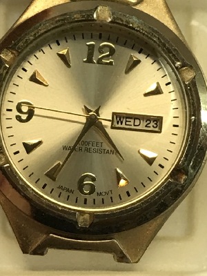 571117