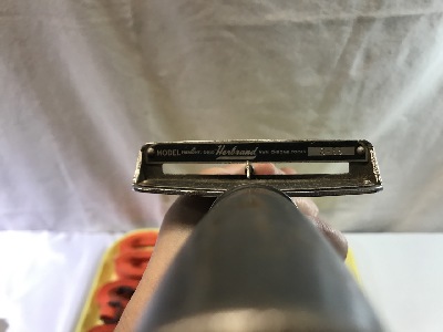 571132