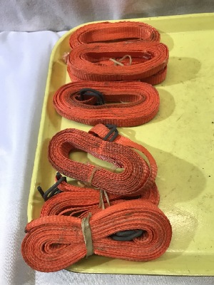 571134