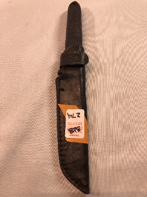 571253