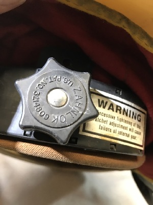 571285