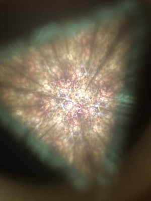 571290