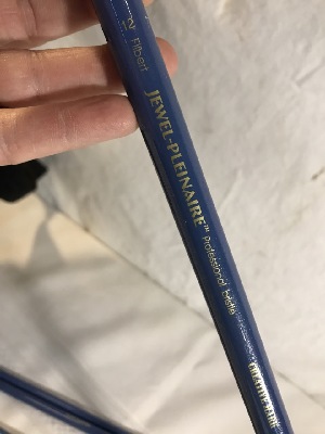 571566