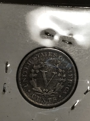 571586