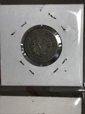 571592
