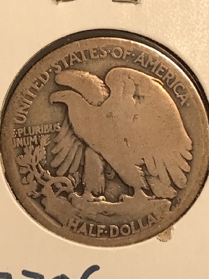 571601